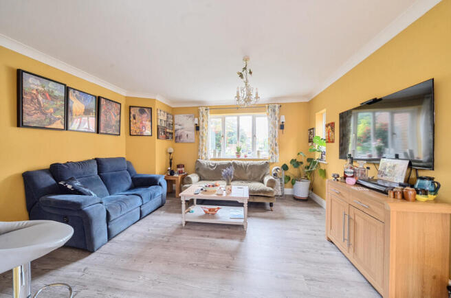 1350858-16-68c81a...