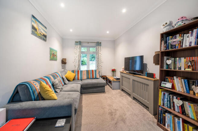 1368929-28-68ee87...