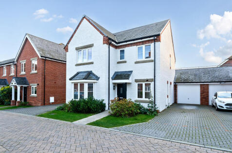 Goswell Square, Alton, Hampshire, GU34