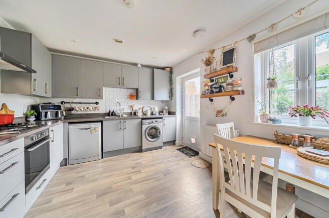 1374970-20-690b45...