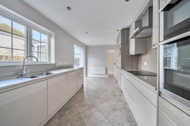 1400854-29-696a3a...