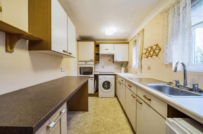 1402171-16-696e53...