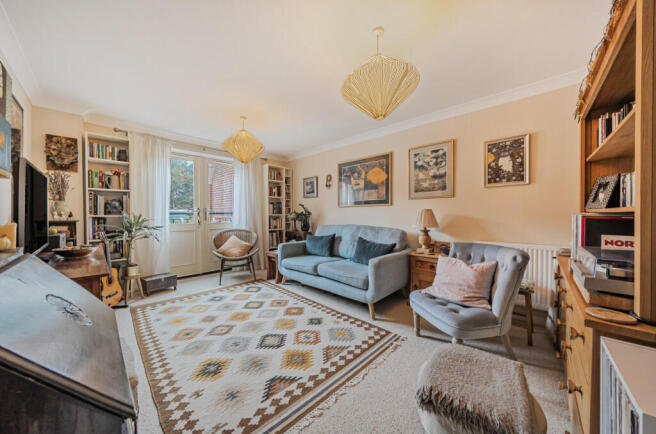 1382373-19-691c8f...