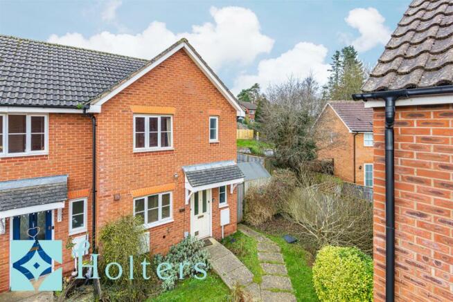 26 Dahn Drive, Ludlow-21.jpg