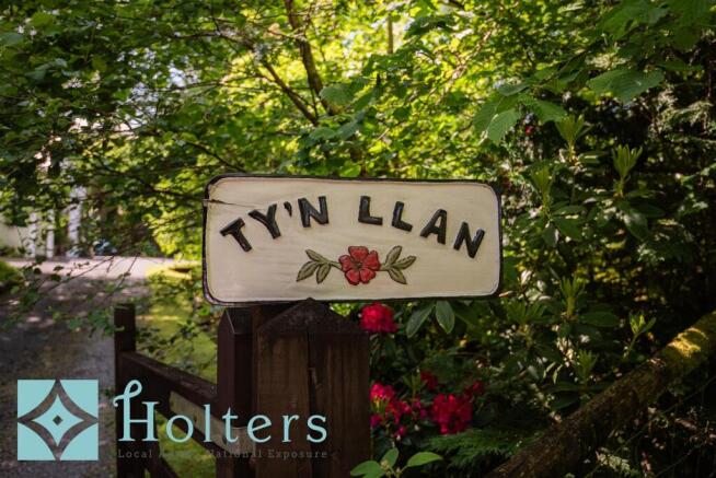 HOLTERS - Ty'n Llan, Abergwesyn-01.jpg