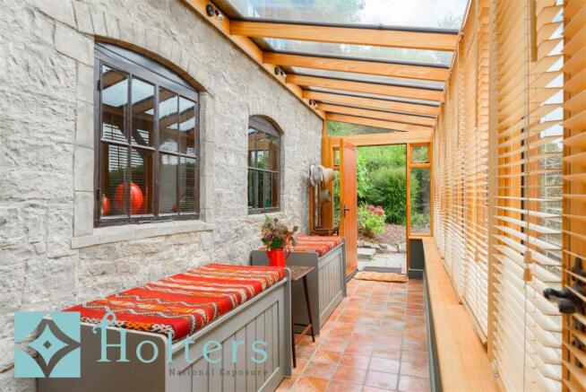 Charles's Cottage, Round Oak-23.jpg