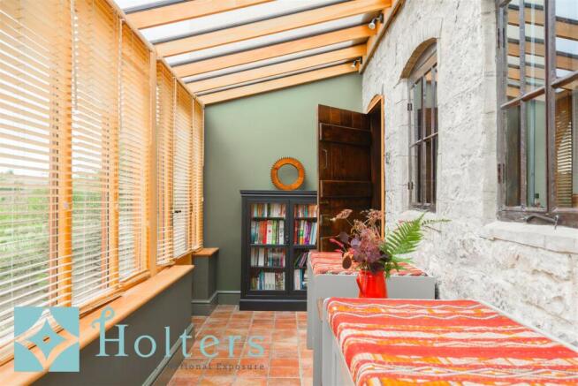 Charles's Cottage, Round Oak-22.jpg