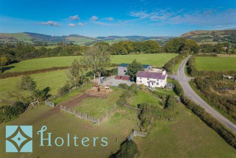 Llanddewi, Llandrindod Wells - 2.8 ACRES