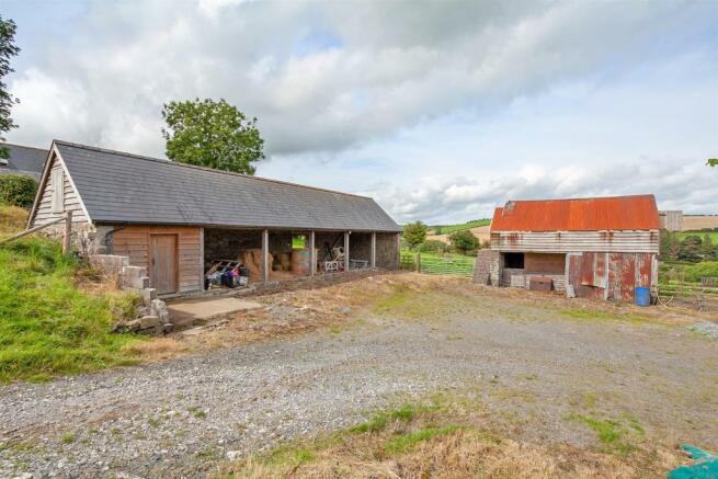 5 Bedroom Detached House For Sale In The Barns Rhos Y Meirch