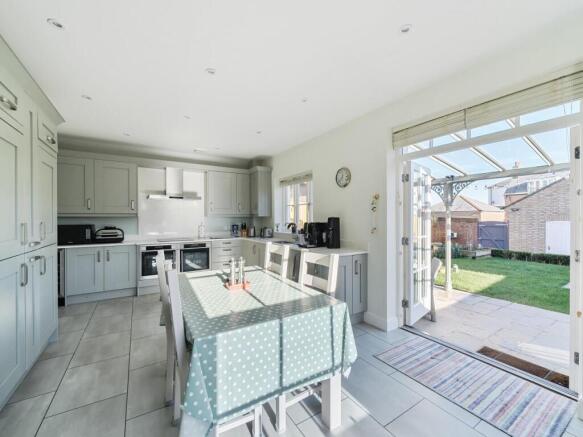 Kitchen/Dining