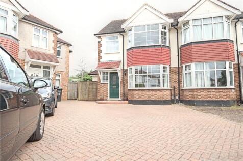 Newby Close, Enfield, EN1