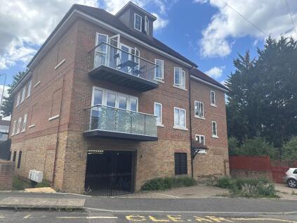 Chatham Hill Road, Bat and Ball, Sevenoaks, Kent, TN14 5AP