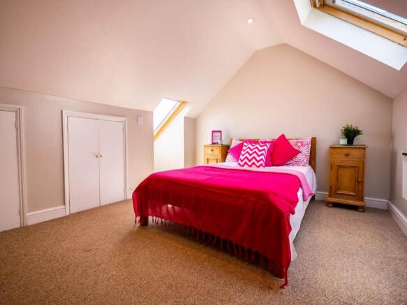 125_Broadoak_Road_Ca