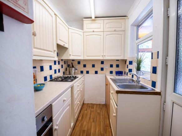 125_Broadoak_Road_Ca