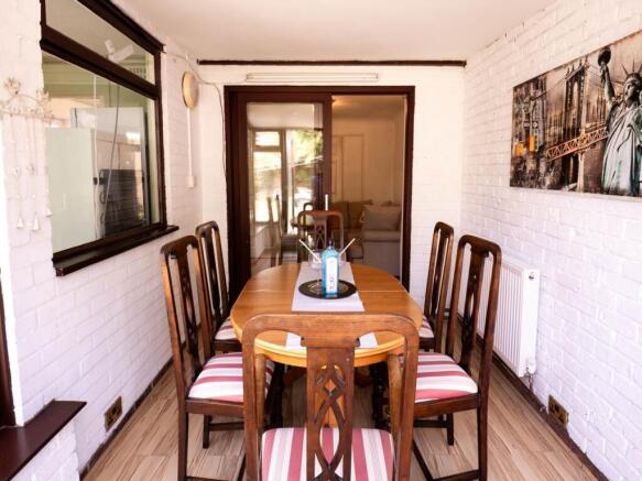 3brockenhurst_studen