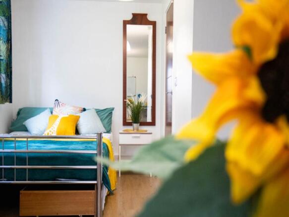 1_WW_Apt_2_Canterbur