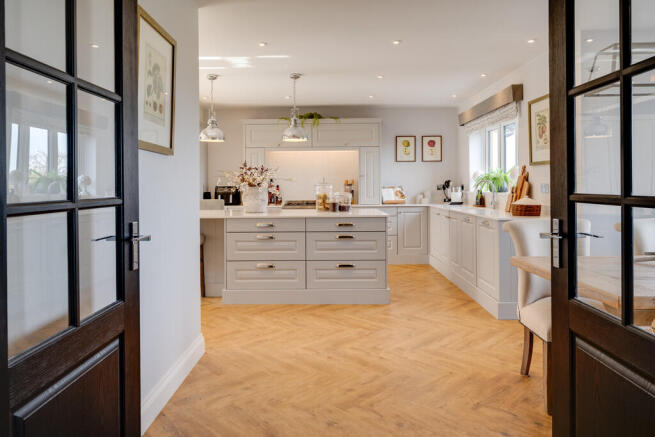 1 KITCHEN