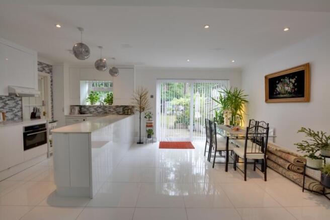 Open Kitchen/Diner