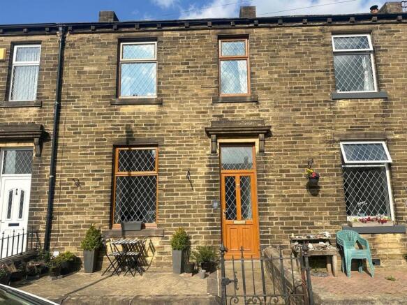 2 bed terrace, Sutton In Craven