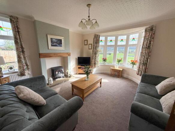 3 bed semi, Steeton