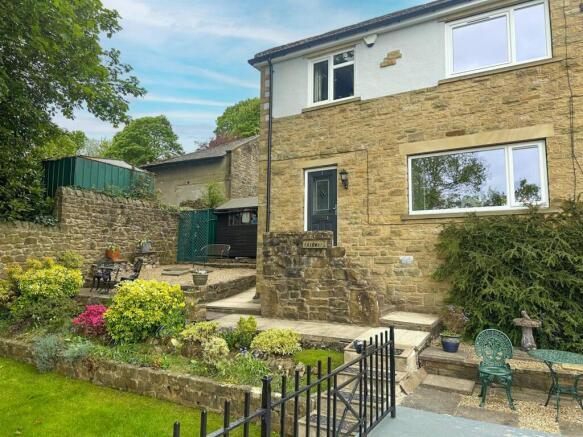3 bed semi-detached property, Utley