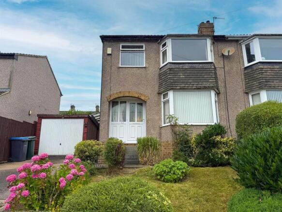 3 bed semi, Oakworth