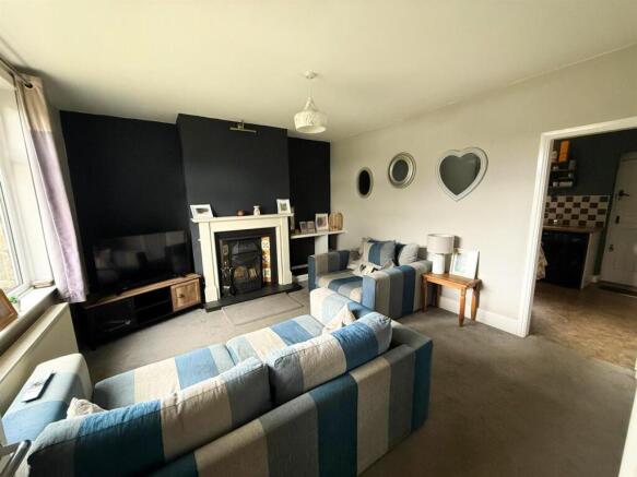 Three Bed Terraced Silsden (28).jpg