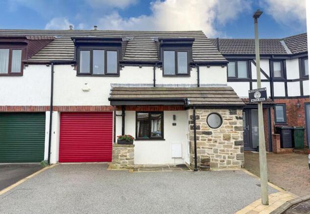 3 bed townhouse, Silsden 1
