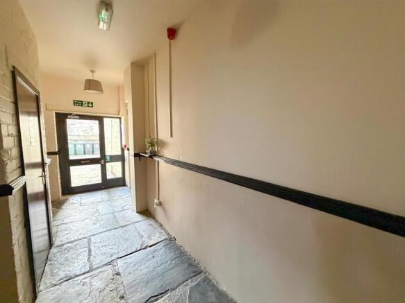 1 bed apartment, Silsden