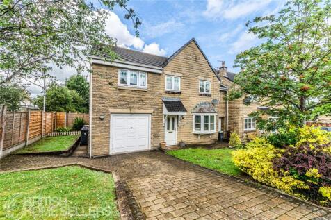 Crowden Drive, Hadfield, Glossop, Derbyshire, SK13