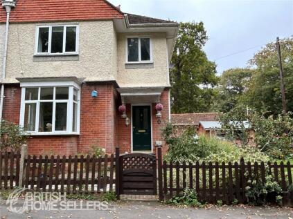 Forest End, Camp Hill, Newport, Isle of Wight, PO30