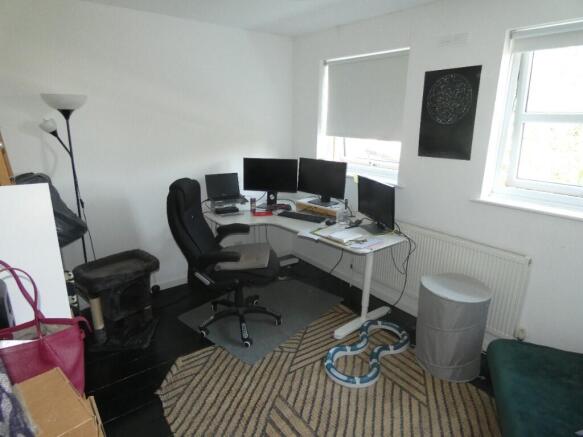 Photo 3