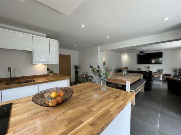 Open Plan Kitchen, Living & Dining Room