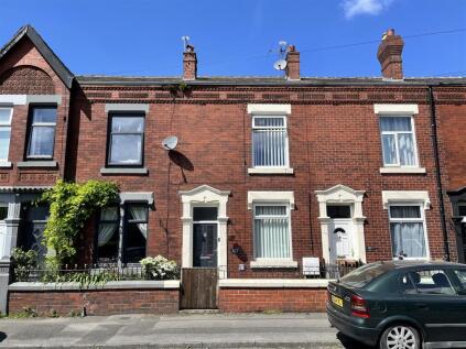 Lord Street, Dukinfield