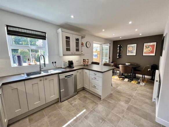 Kitchen/Dining Room