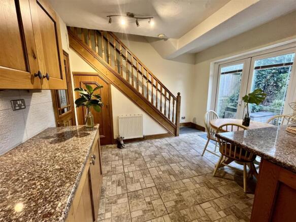 Open Plan Kitchen & Dining Area