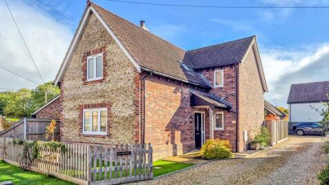 Castle Acre Road, Great Dunham