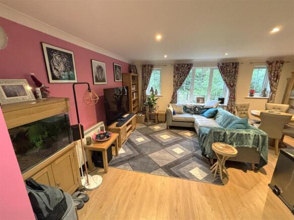 lounge area.jpg