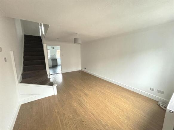 lounge a.jpg