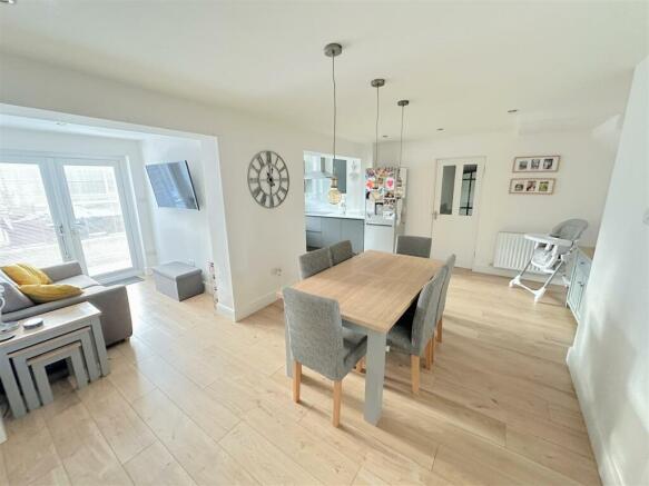 Dining/Family Room