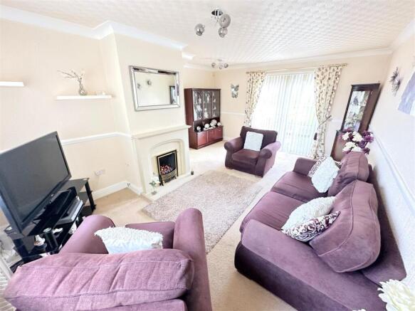 Dining Lounge