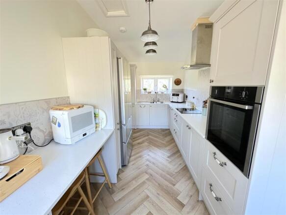 Modern Breakfast Kitchen