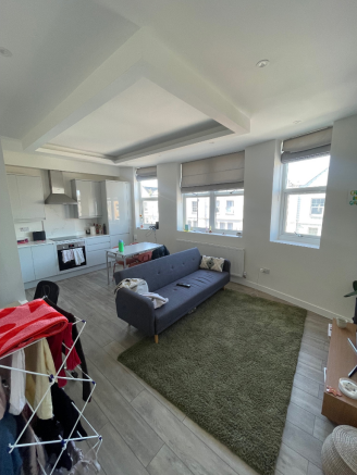 Kitchen/ Living