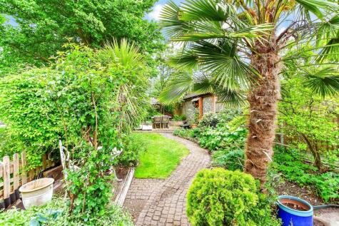 Pond Lane, Clanfield, Hampshire