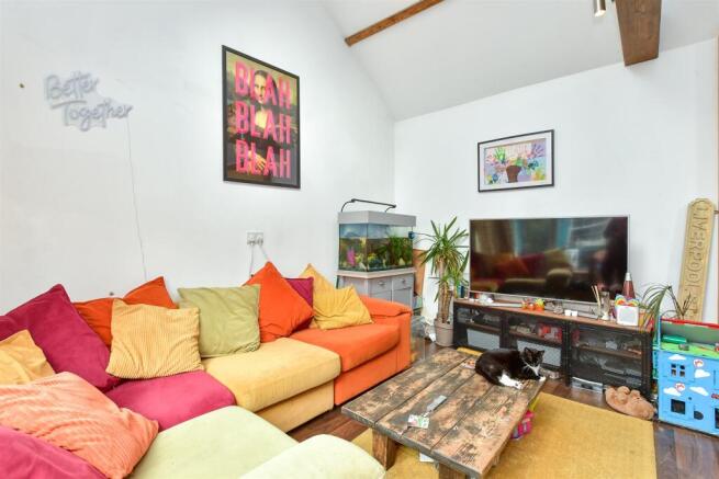 Lounge/ Kitchen