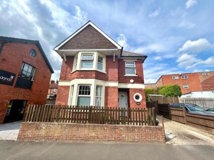 Manor Road, Yeovil, BA20