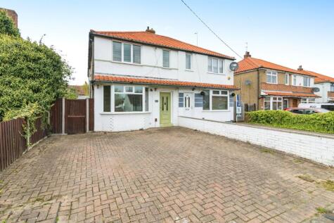 Long Road, Lowestoft