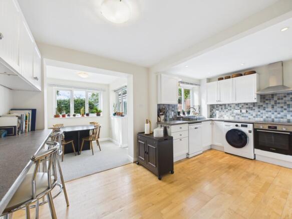 Kitchen/Dining Area
