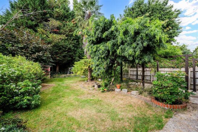 NUTFIELD ROAD (3).jpg