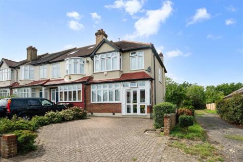 Stoneleigh Avenue, Worcester Park